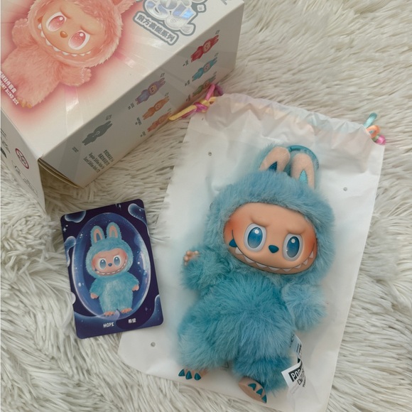 POPMART US SHOP
THE MONSTERS Big into Energy Series - Picture 1 of 11